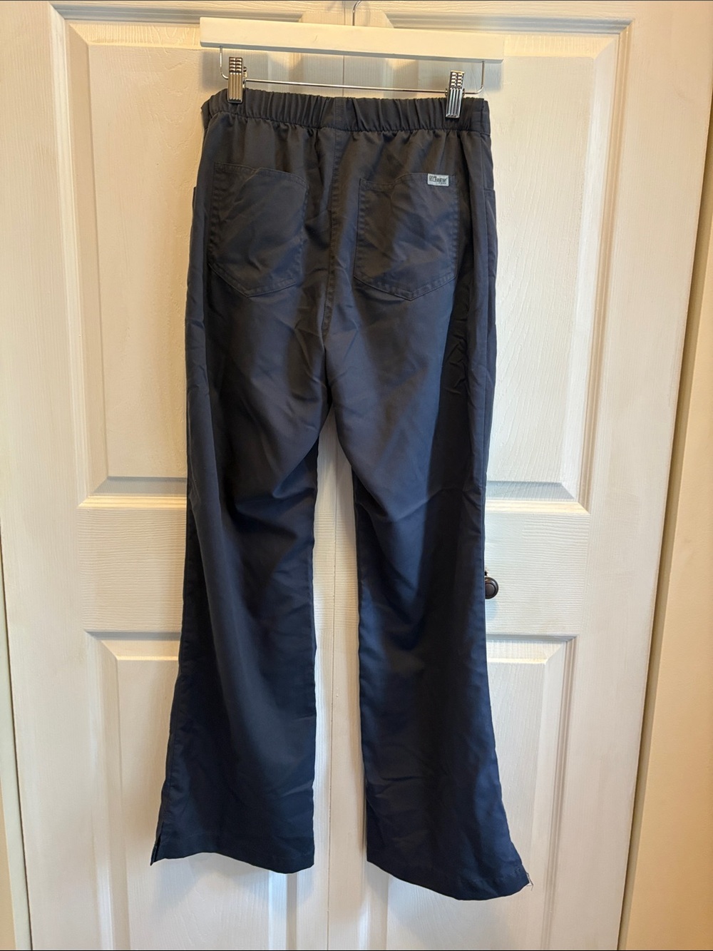 Grey’s Anatomy Grey Drawstring Wide-Leg scrub pants - Picture 10 of 10